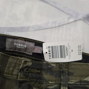 Torrid Camo Skinny Pants
